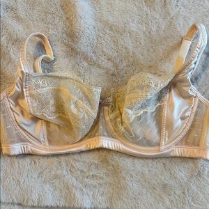 Adore Me Lace Women's Bra in Cream